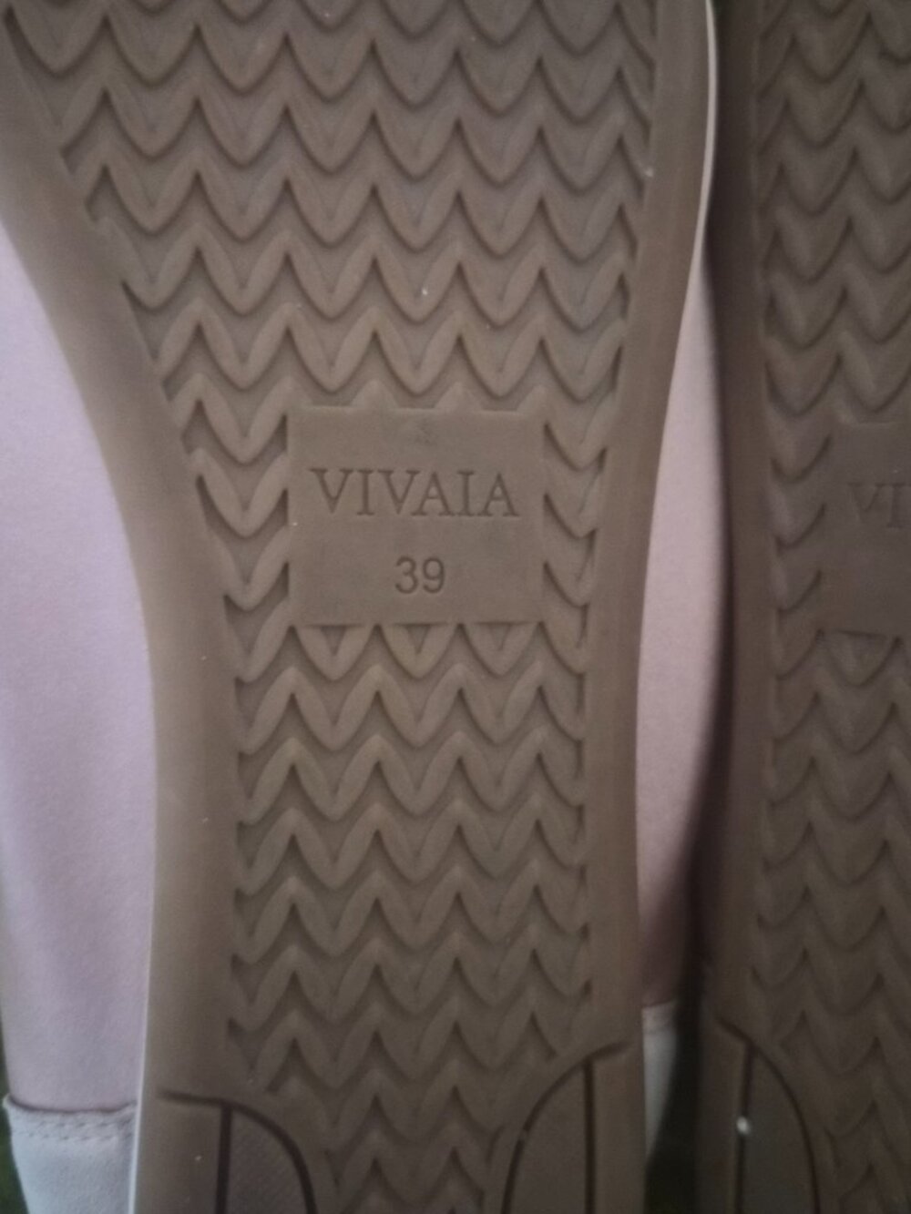 Vivaia Ballet Sandals - Picture 5 of 8